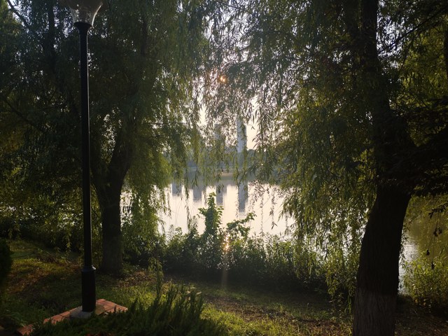 沁湖